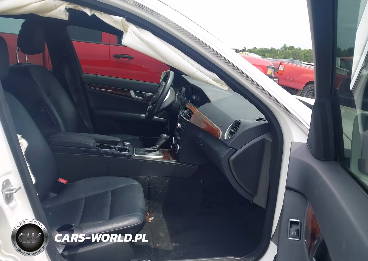 2014 Mercedes-Benz C 250 Sport VIN:WDDGF4HB7EG226812 - 5