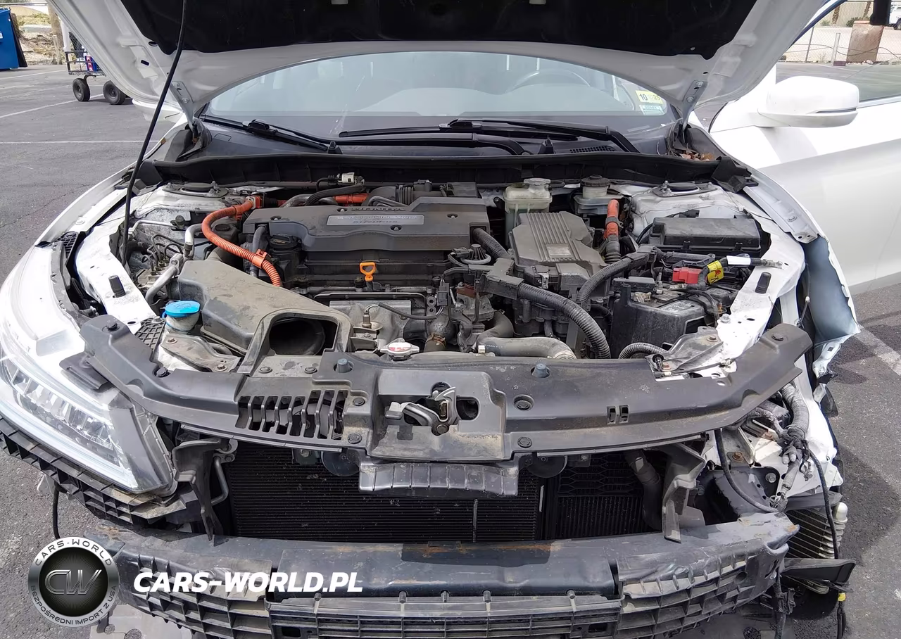2017 Honda Accord Hybrid Touring VIN:JHMCR6F76HC008493 - 10