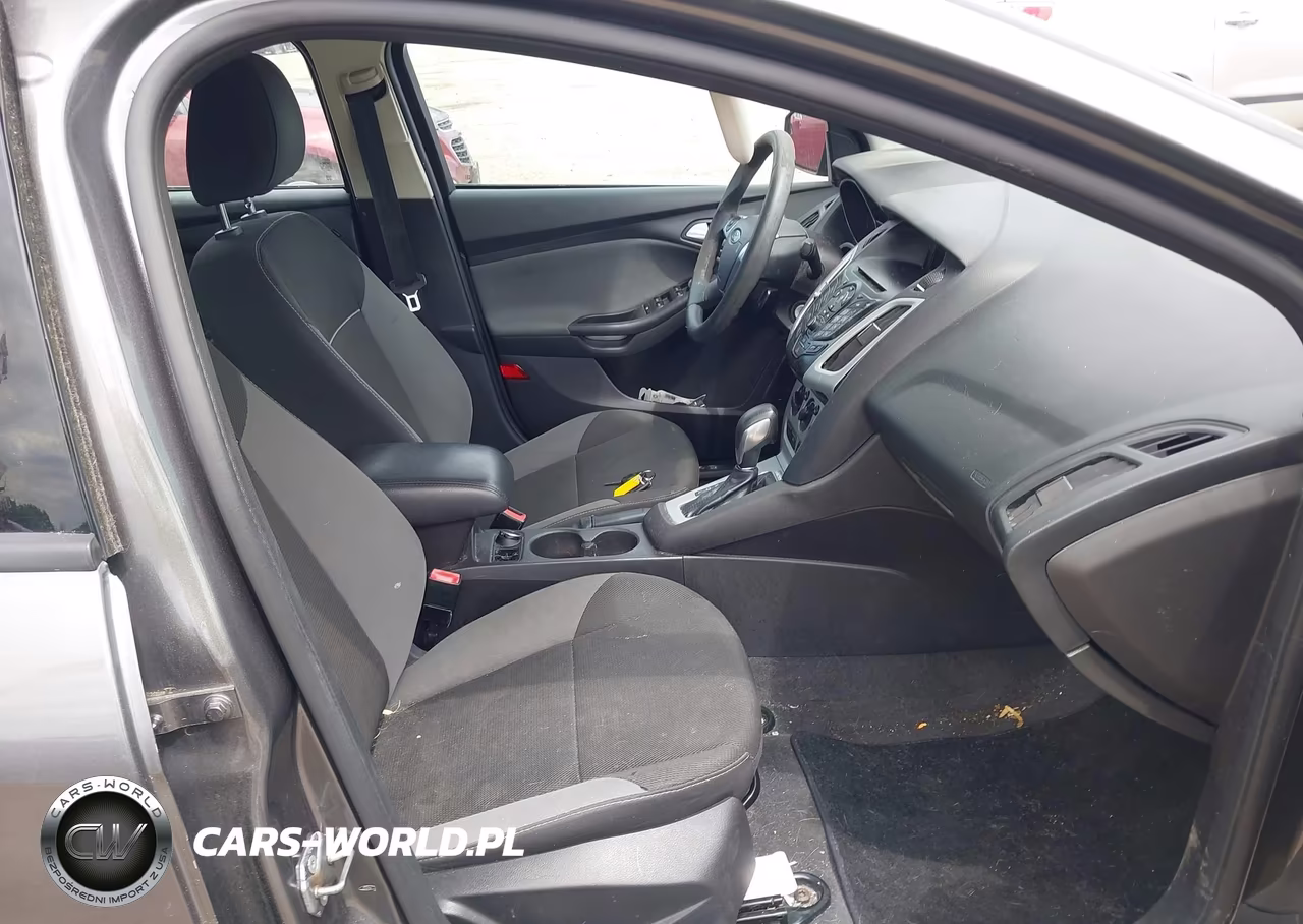 2013 Ford Focus Se VIN:1FADP3F27DL326041 - 5