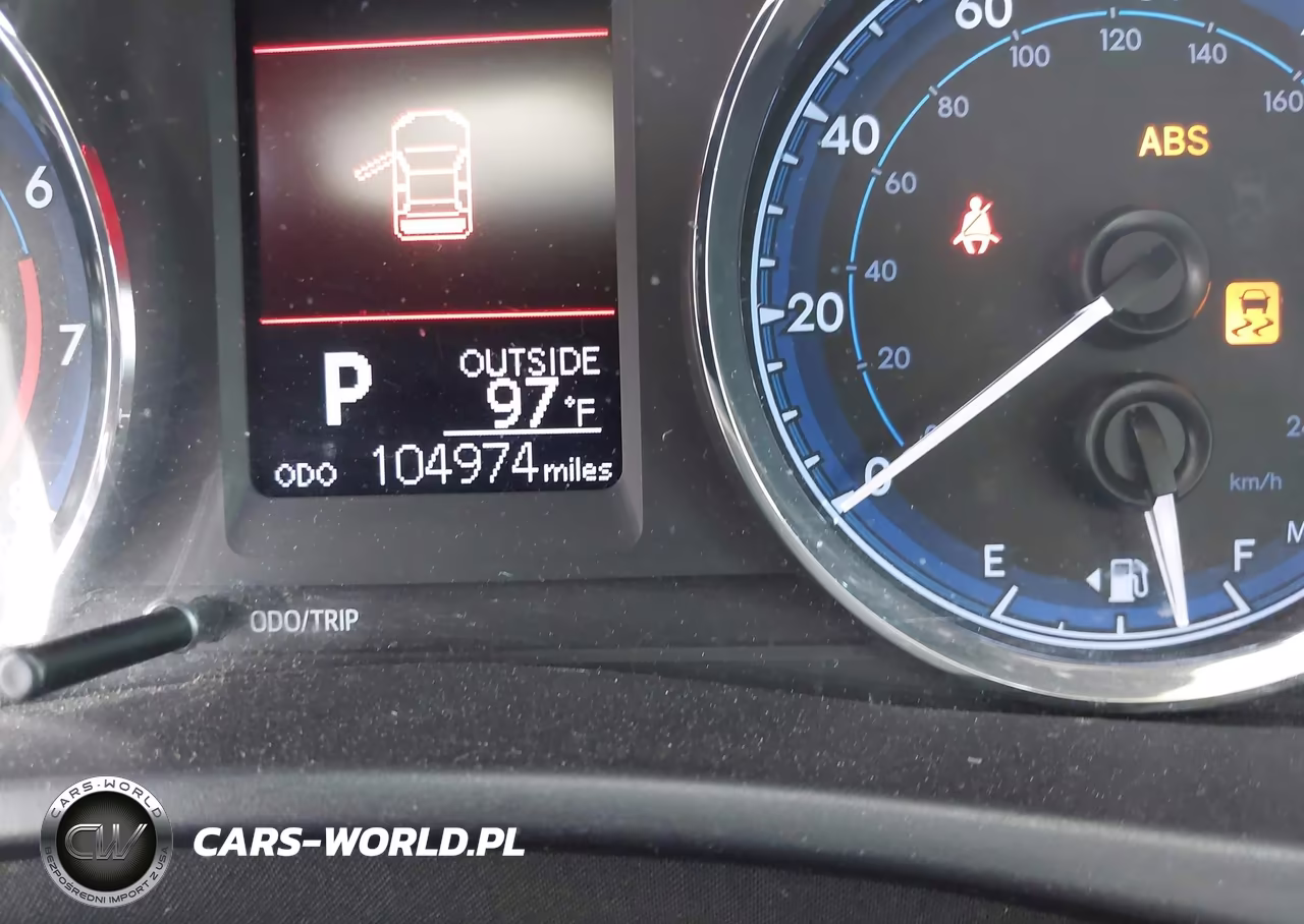 2017 Toyota Corolla Le VIN:5YFBURHE8HP702215 - 15