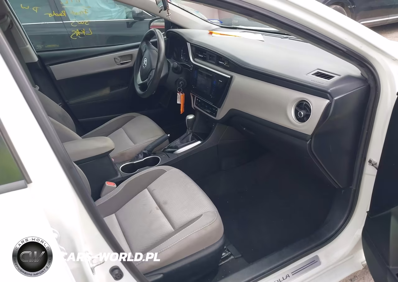 2017 Toyota Corolla Le VIN:5YFBURHE8HP702215 - 5