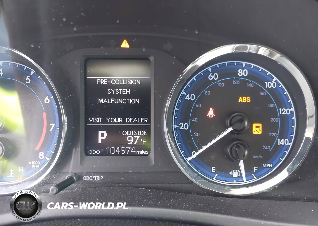 2017 Toyota Corolla Le VIN:5YFBURHE8HP702215 - 7
