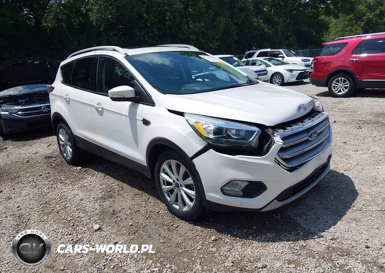 2017 Ford Escape Titanium – zdjęcie 1 z 18