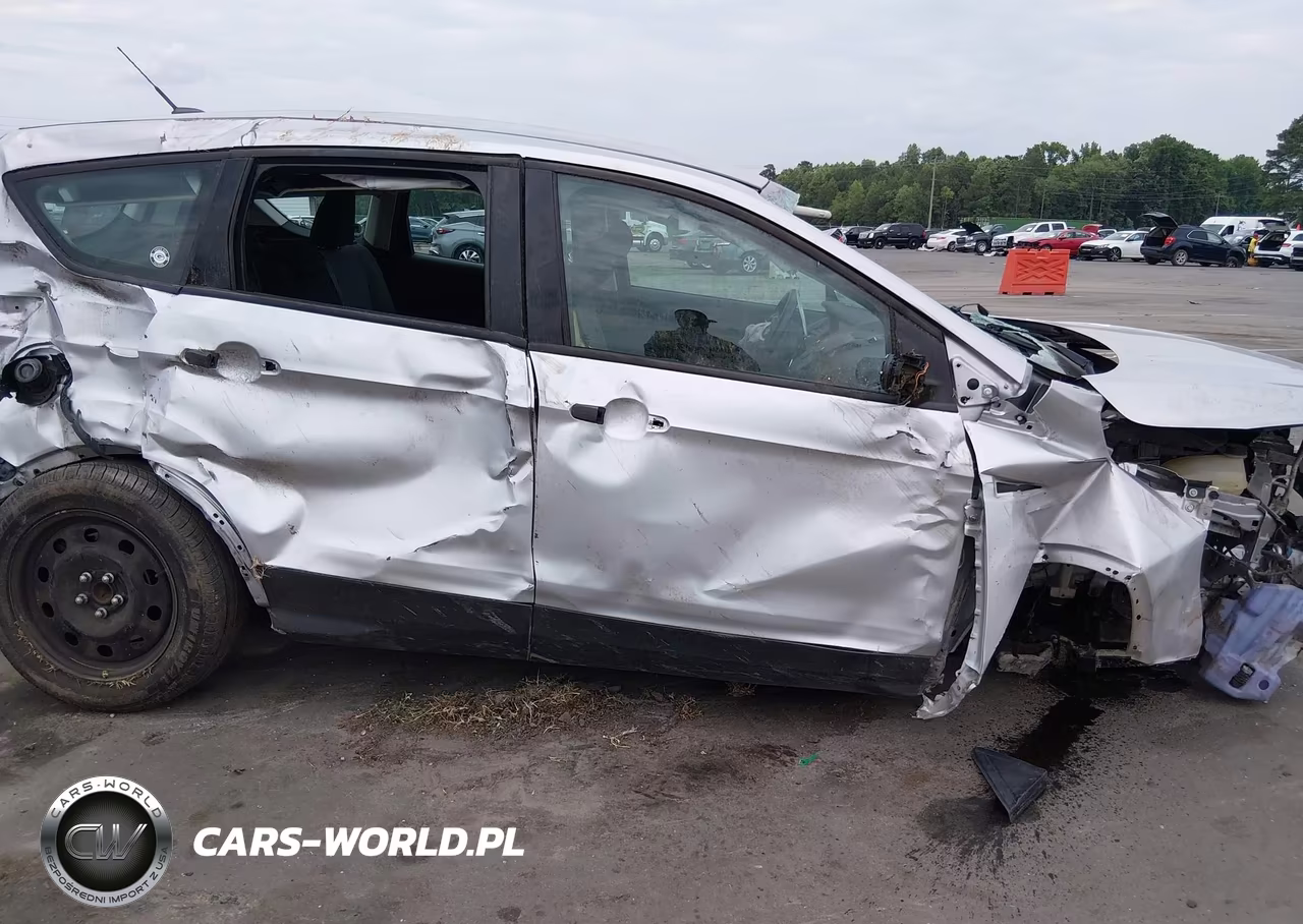 2019 Ford Escape S VIN:1FMCU0F77KUA58622 - 6