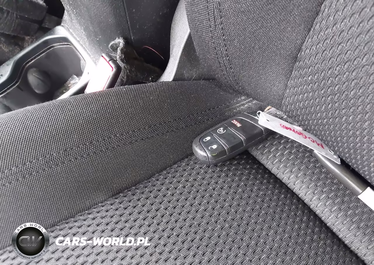 2018 Jeep Renegade Altitude Fwd VIN:ZACCJABB8JPJ04694 - 11