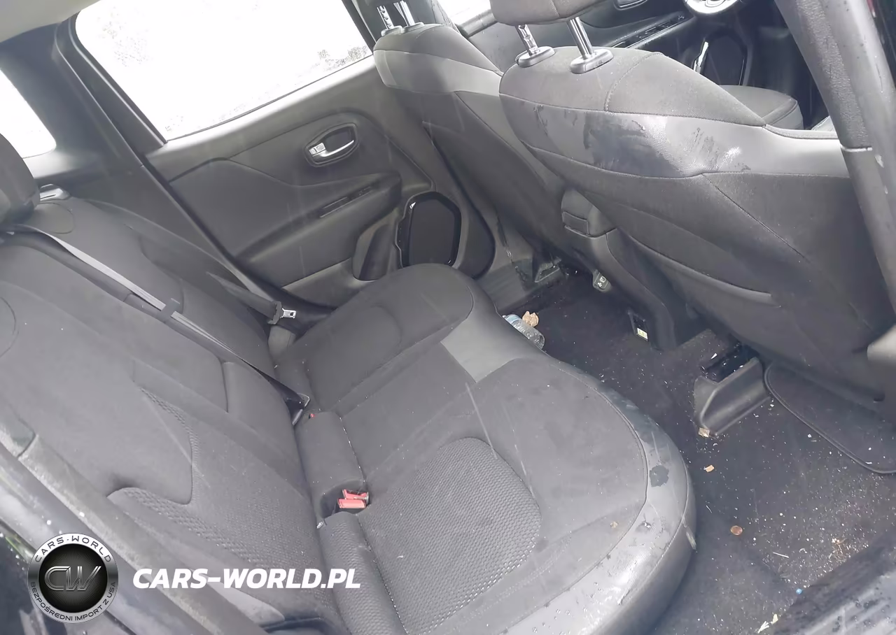 2018 Jeep Renegade Altitude Fwd VIN:ZACCJABB8JPJ04694 - 8