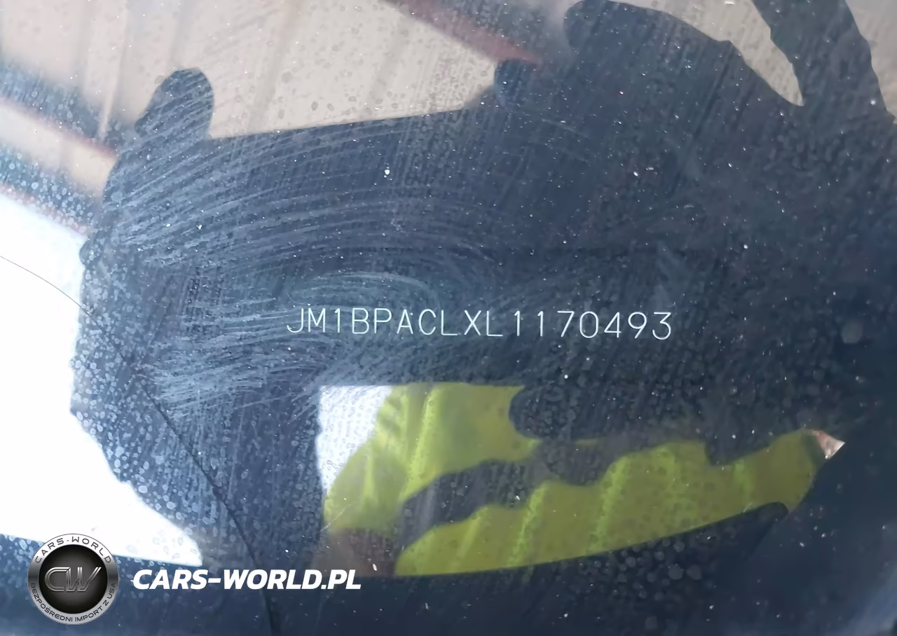 2020 Mazda Mazda3 Select Package VIN:JM1BPACLXL1170493 - 9