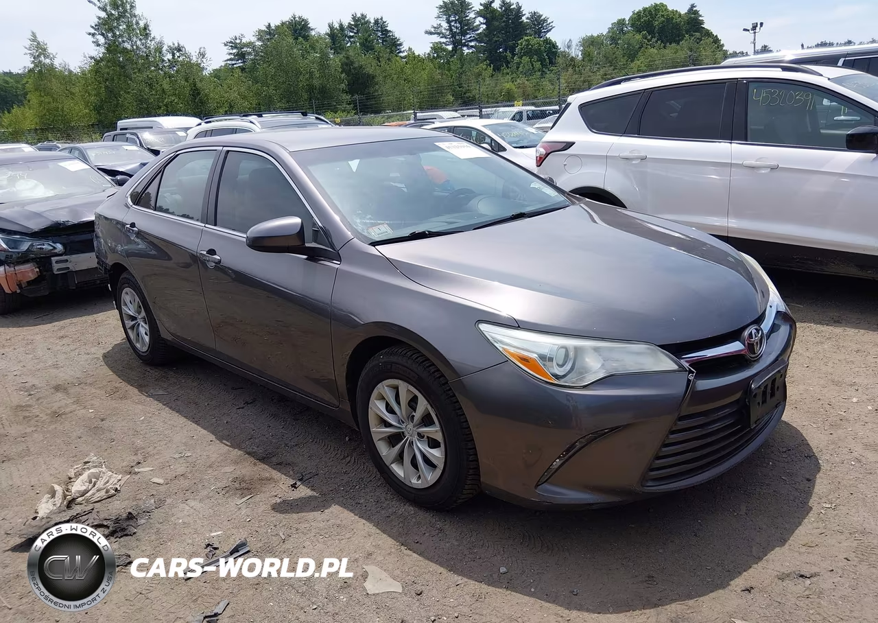 2016 Toyota Camry Le