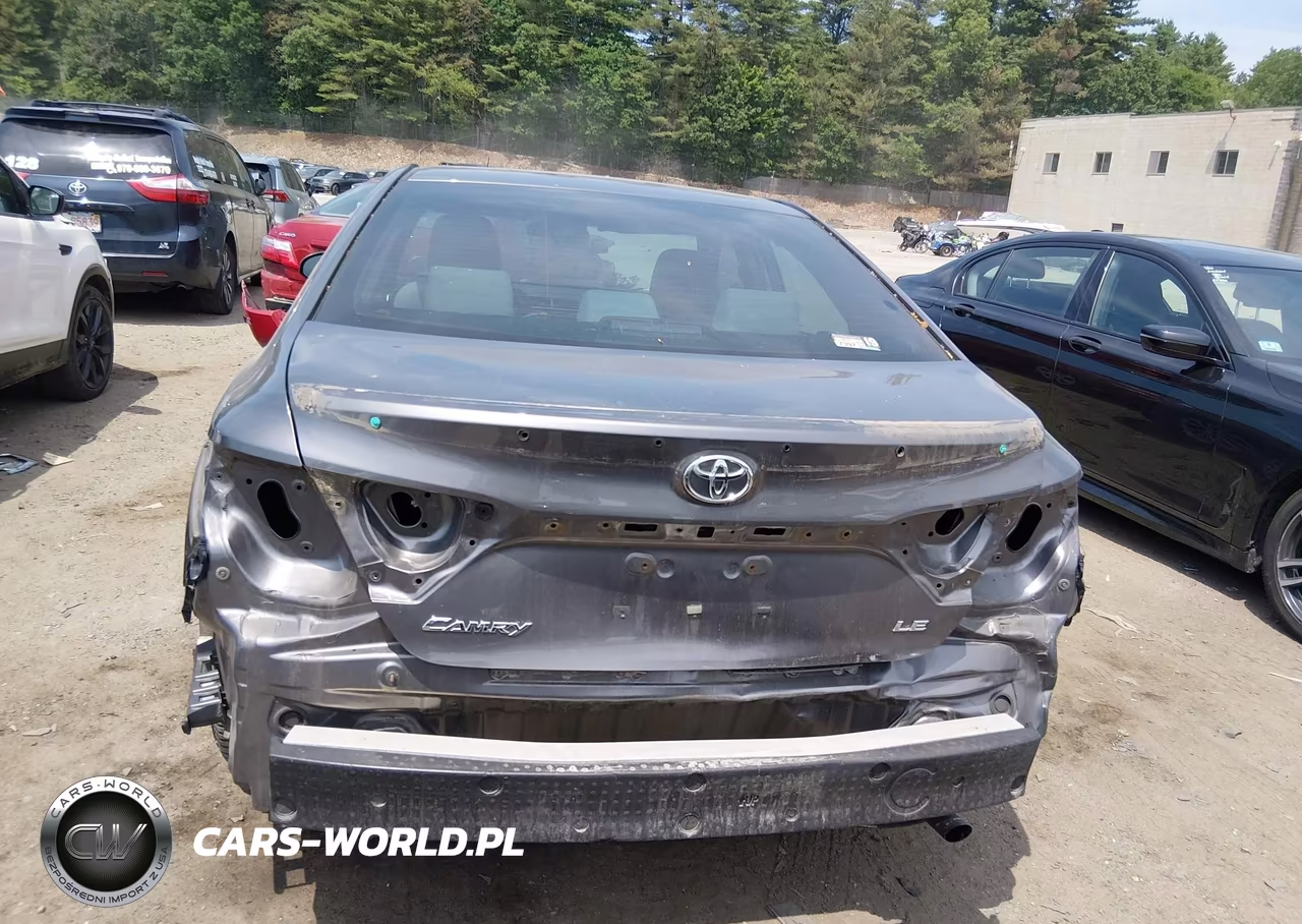2016 Toyota Camry Le VIN:4T4BF1FKXGR523228 - 17
