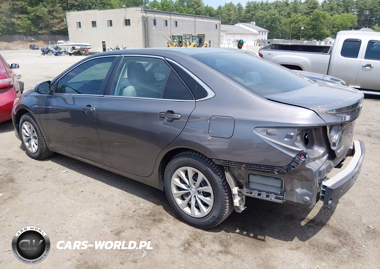 2016 Toyota Camry Le VIN:4T4BF1FKXGR523228 - 3