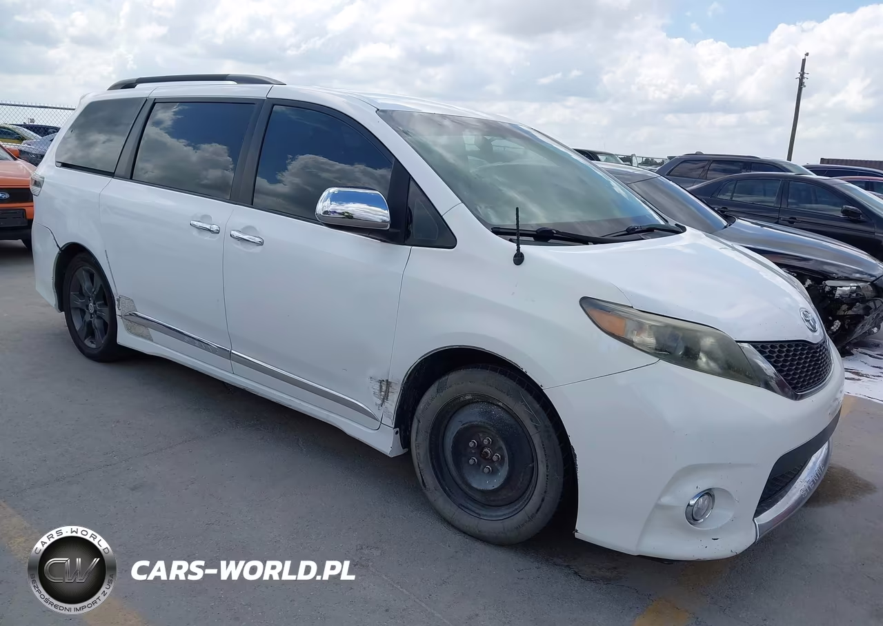 2011 Toyota Sienna Se – zdjęcie 1 z 17