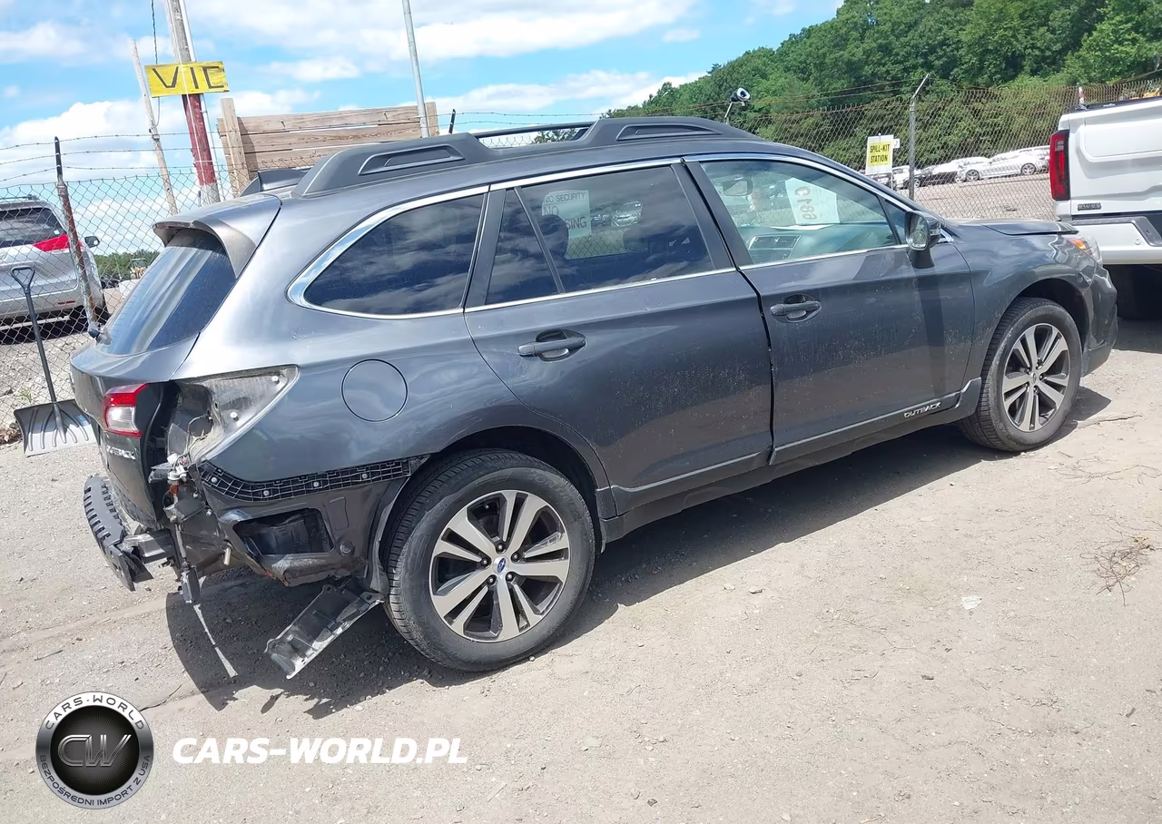 2018 Subaru Outback 2.5I Limited VIN:4S4BSANC6J3294575 - 4