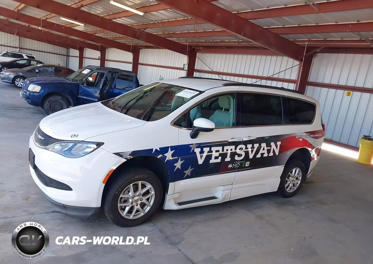 2021 Chrysler Voyager Lxi VIN:2C4RC1DG7MR564932 - 14