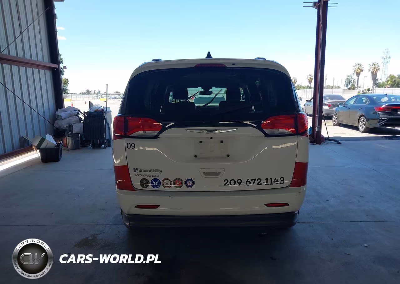 2021 Chrysler Voyager Lxi VIN:2C4RC1DG7MR564932 - 16