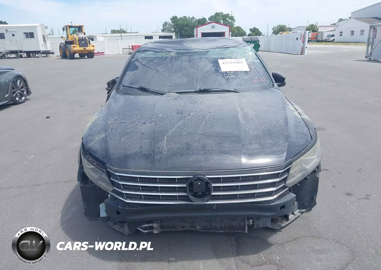 2017 Volkswagen Passat 1.8T R-Line VIN:1VWDT7A37HC046166 - 12