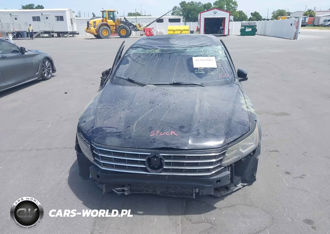 2017 Volkswagen Passat 1.8T R-Line VIN:1VWDT7A37HC046166 - 6