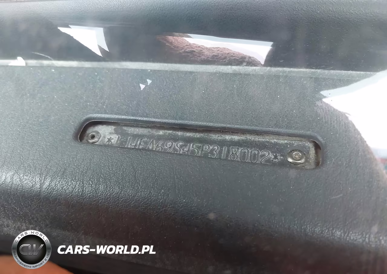 2005 Jeep Wrangler Rubicon VIN:1J4FA69S45P318002 - 9