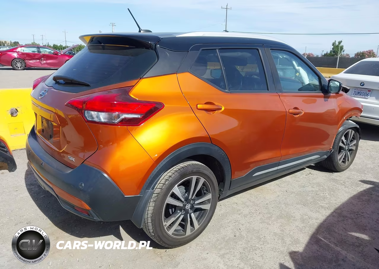 2020 Nissan Kicks Sr Xtronic Cvt VIN:3N1CP5DV6LL562720 - 4