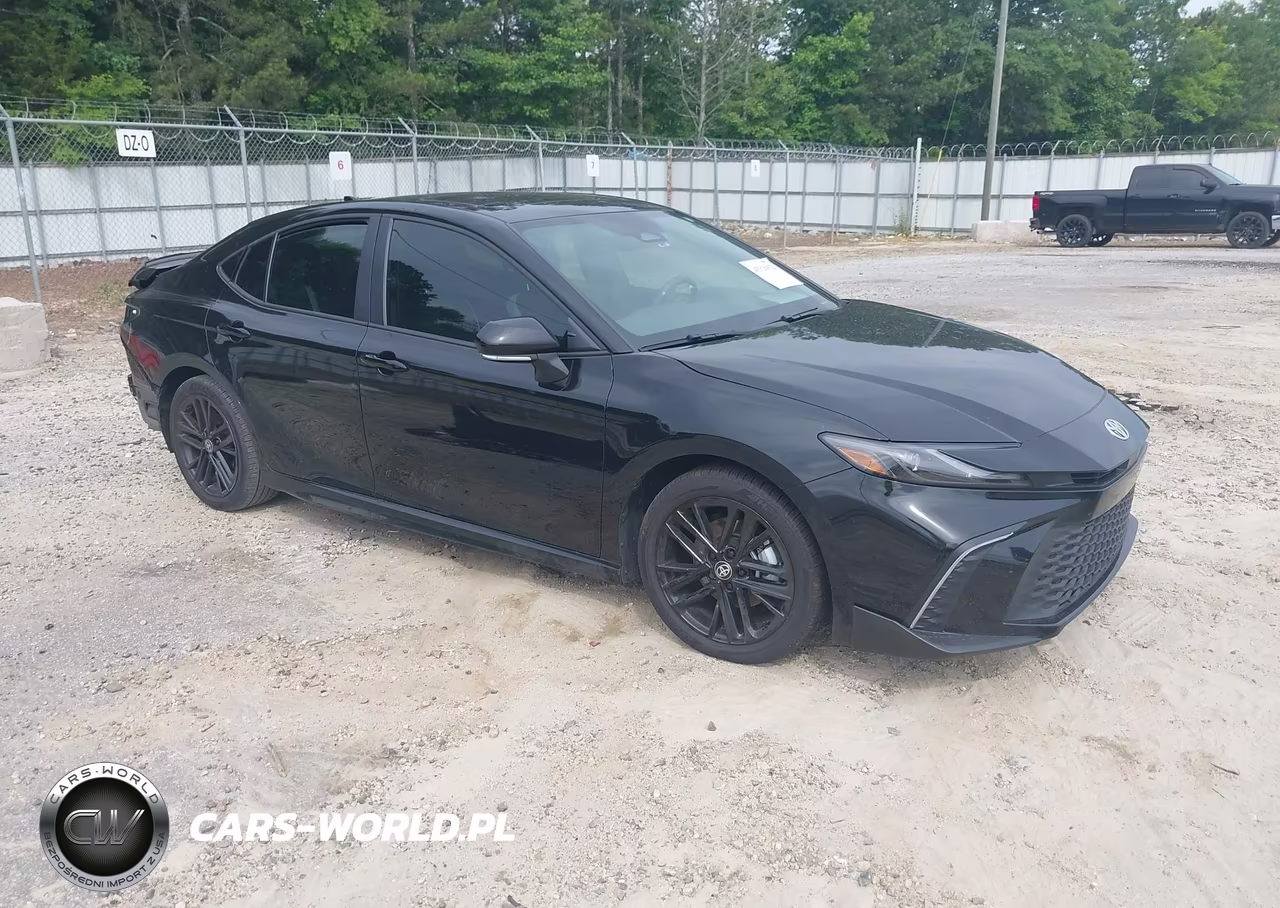 2025 Toyota Camry Se – zdjęcie 1 z 18
