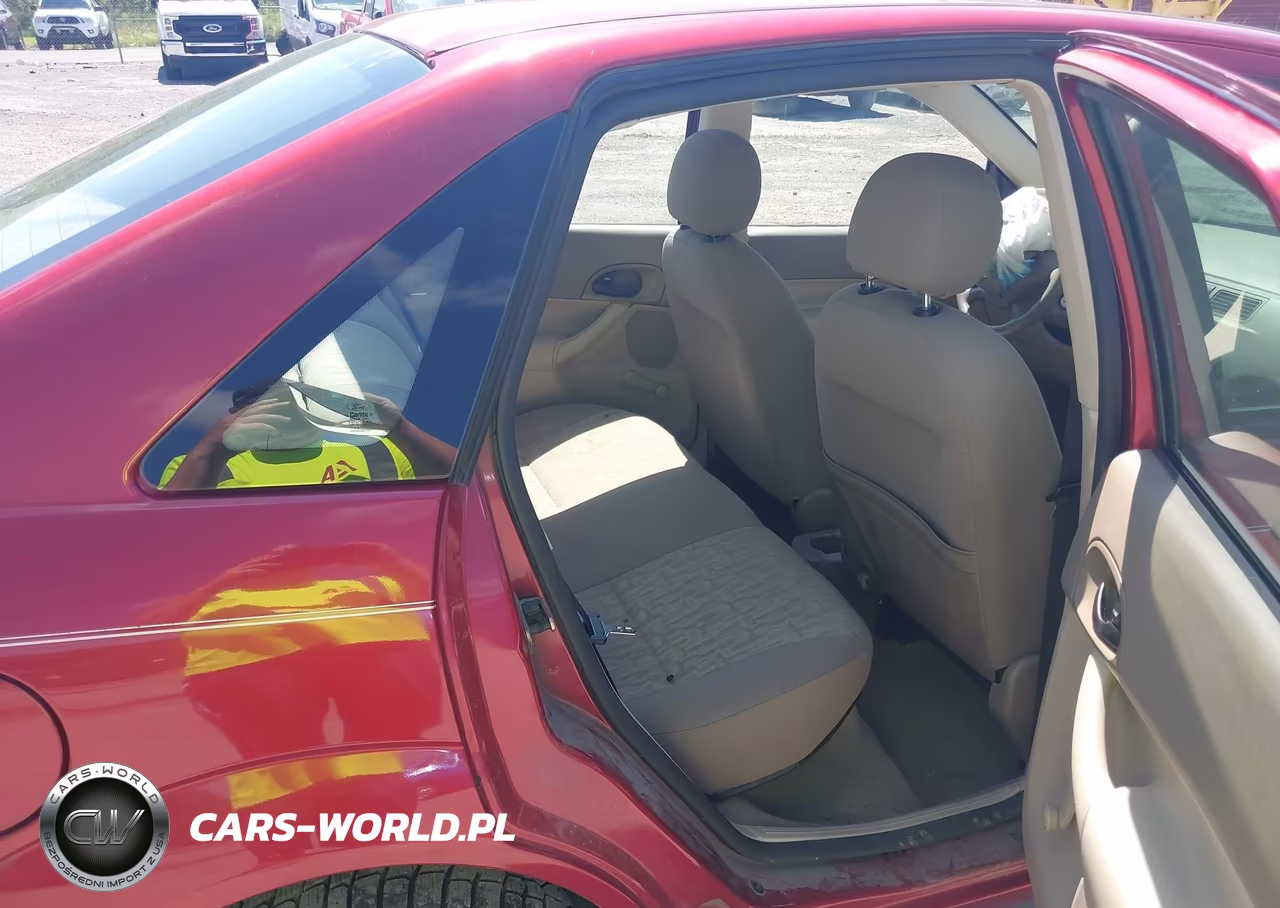 2005 Ford Focus Zx4 VIN:1FAFP34N85W181047 - 8