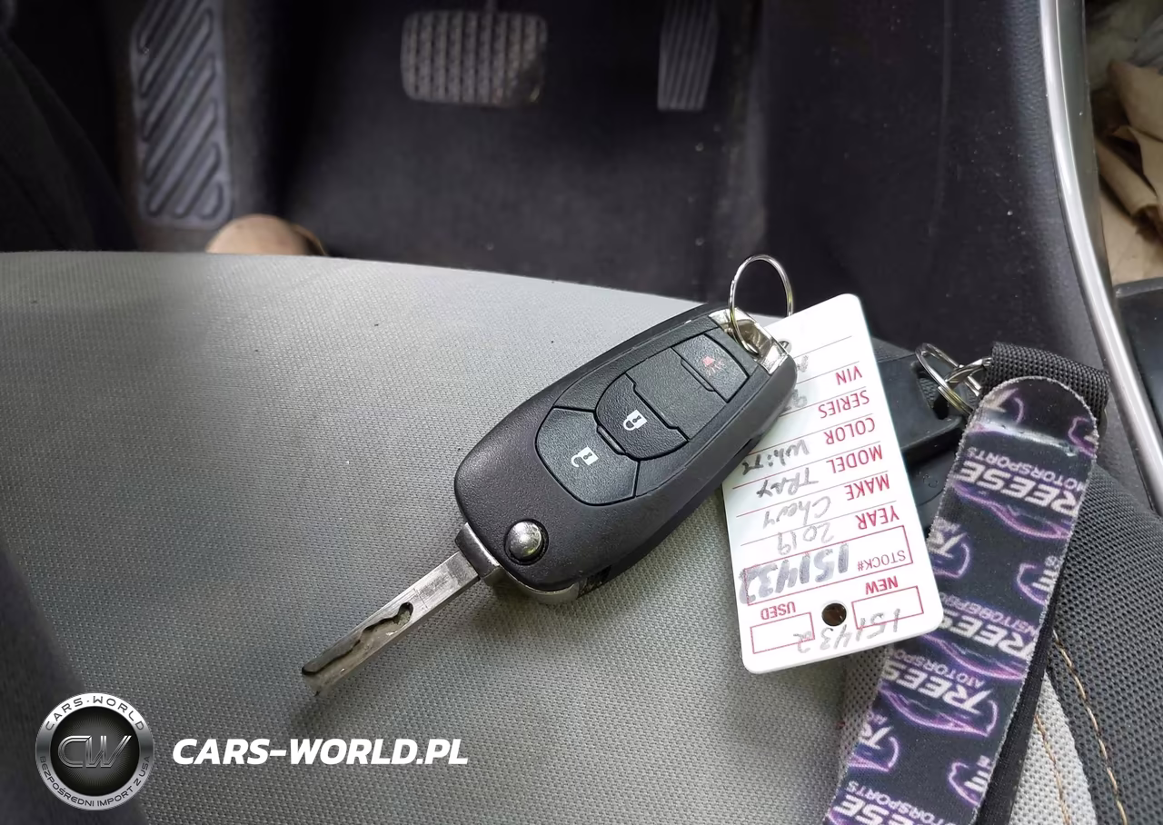 2019 Chevrolet Trax Ls VIN:3GNCJNSB3KL349365 - 11