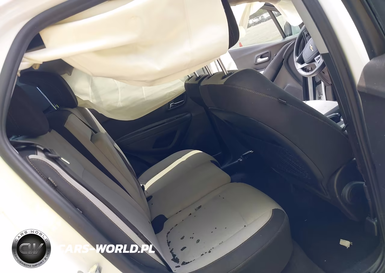 2019 Chevrolet Trax Ls VIN:3GNCJNSB3KL349365 - 8