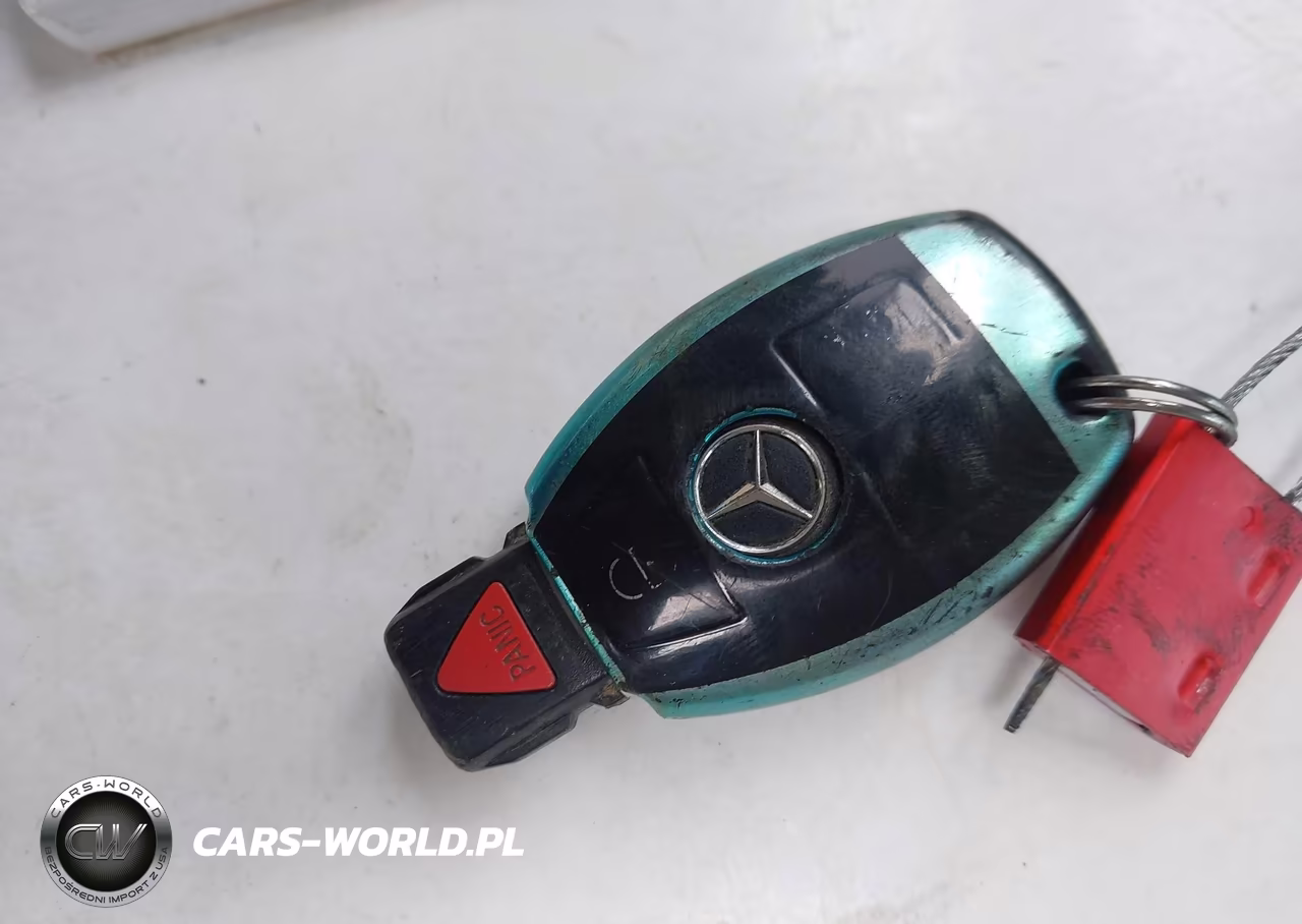 2014 Mercedes-Benz C 250 Sport VIN:WDDGF4HB0EA943104 - 11