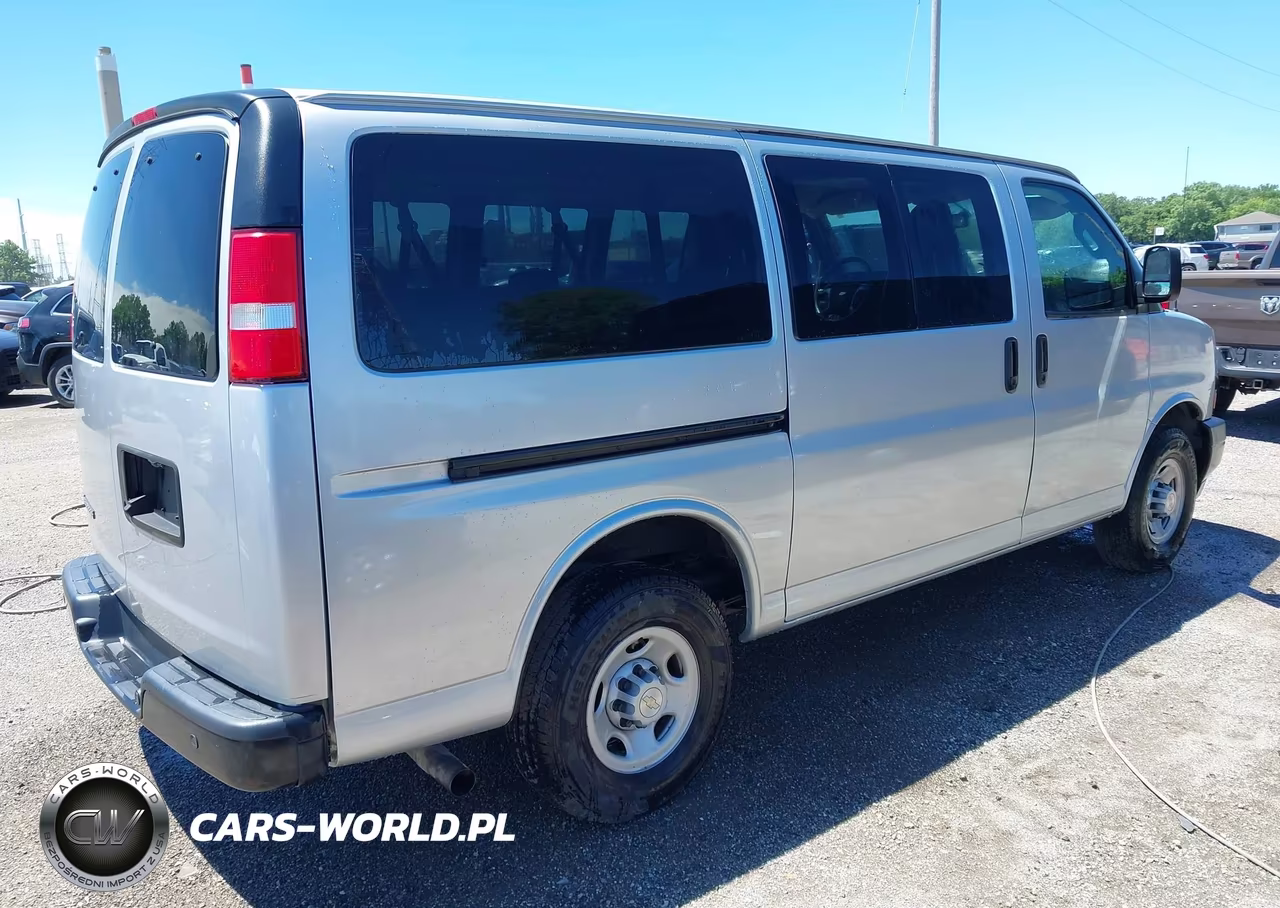 2019 Chevrolet Express 2500 Ls VIN:1GAWGEFG5K1332318 - 4