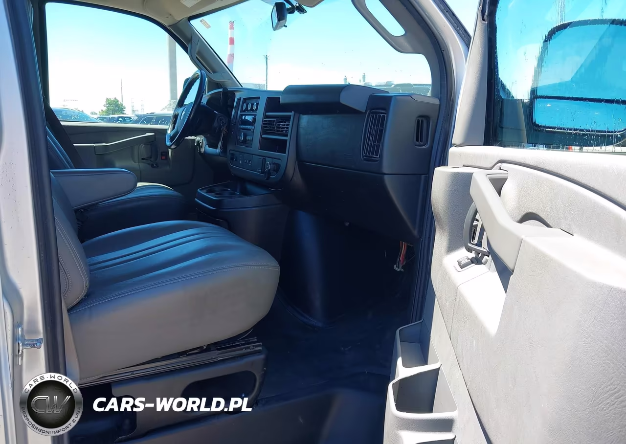 2019 Chevrolet Express 2500 Ls VIN:1GAWGEFG5K1332318 - 5