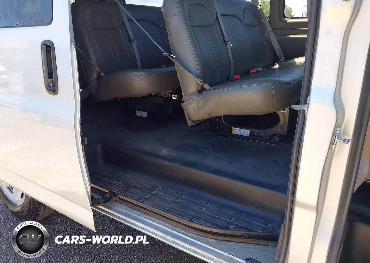 2019 Chevrolet Express 2500 Ls VIN:1GAWGEFG5K1332318 - 8
