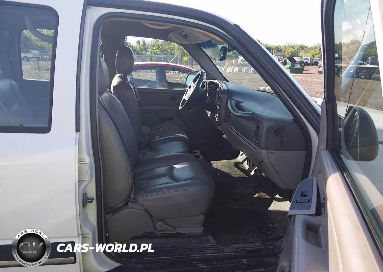 2005 Chevrolet Suburban 1500 Ls VIN:1GNEC16Z95J242559 - 5