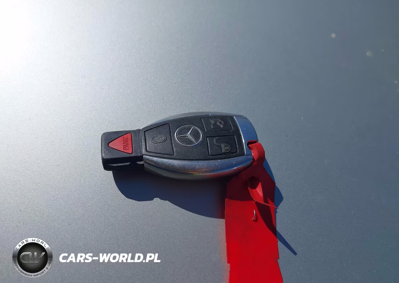 2011 Mercedes-Benz C 300 Sport VIN:WDDGF5EBXBR136953 - 11