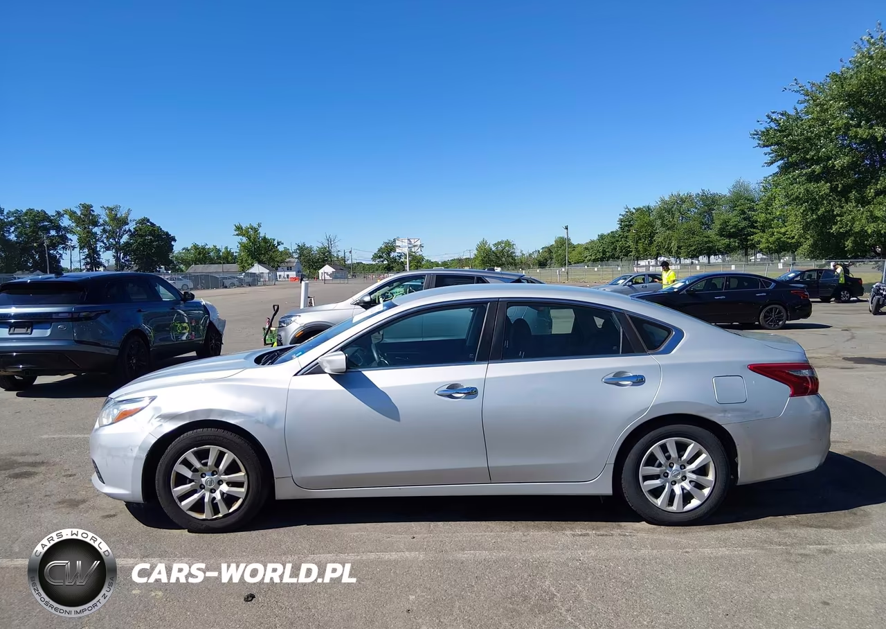 2018 Nissan Altima 2.5 S VIN:1N4AL3AP5JC119399 - 14