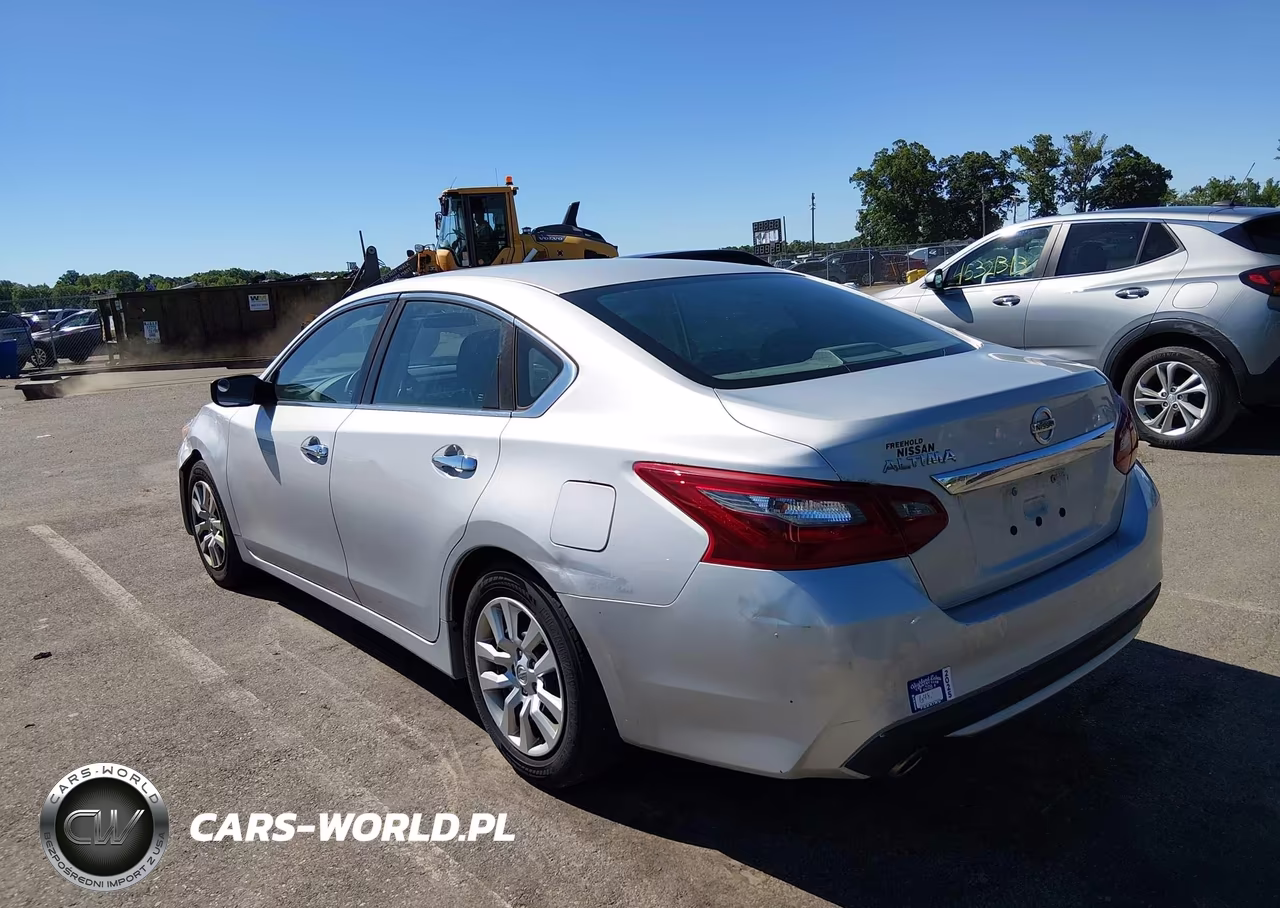 2018 Nissan Altima 2.5 S VIN:1N4AL3AP5JC119399 - 3