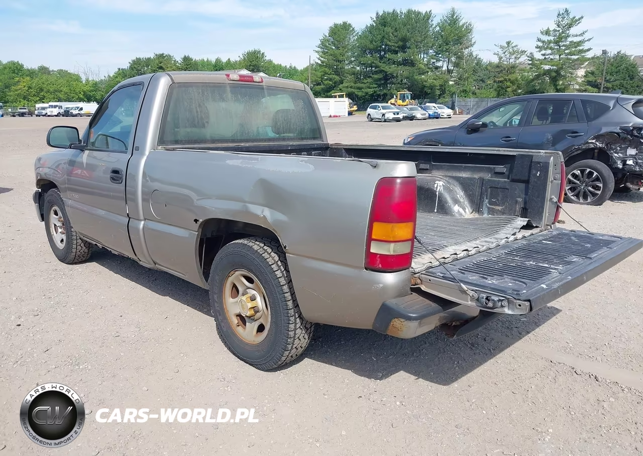 2002 Chevrolet Silverado 1500 VIN:1GCEC14WX2Z105824 - 3