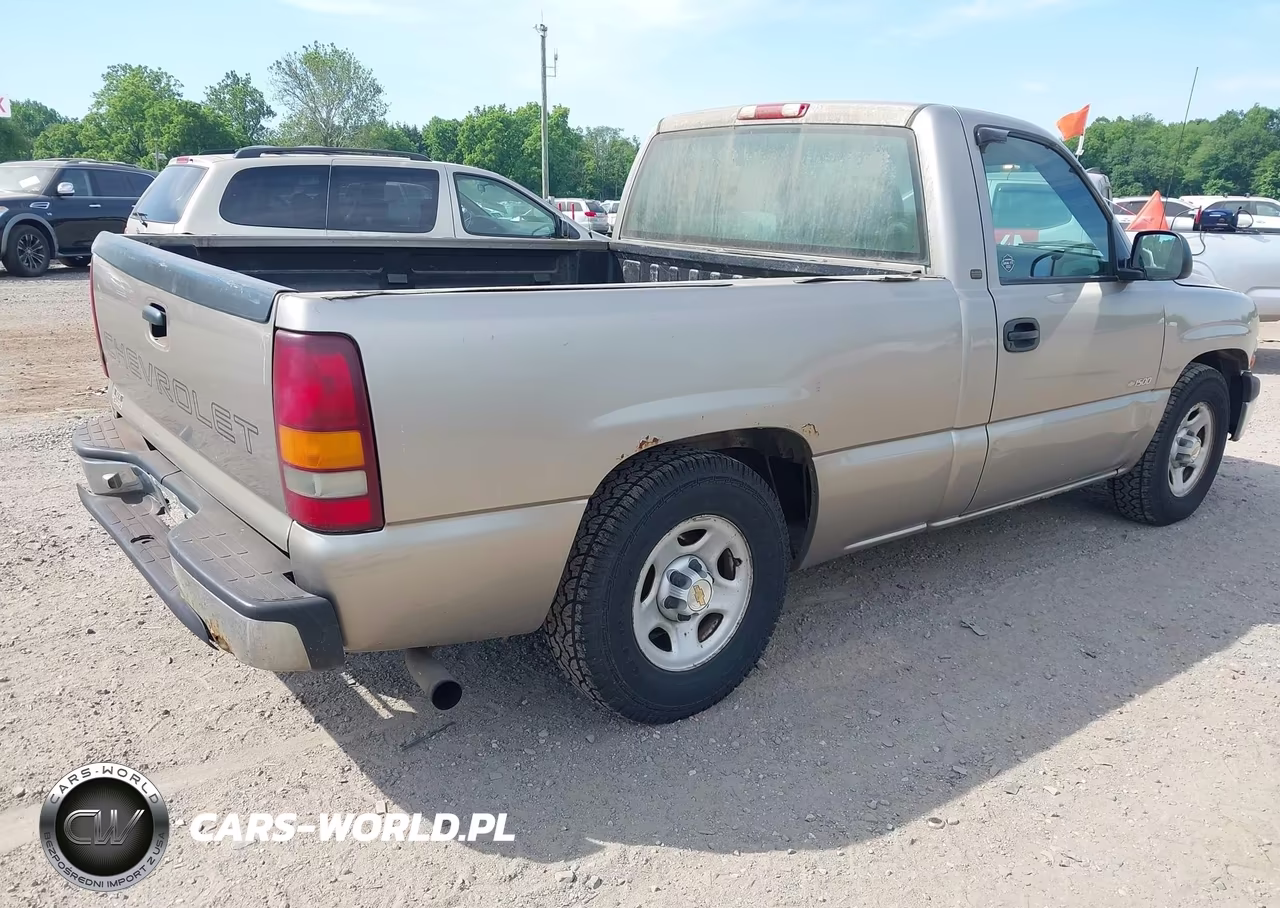 2002 Chevrolet Silverado 1500 VIN:1GCEC14WX2Z105824 - 4