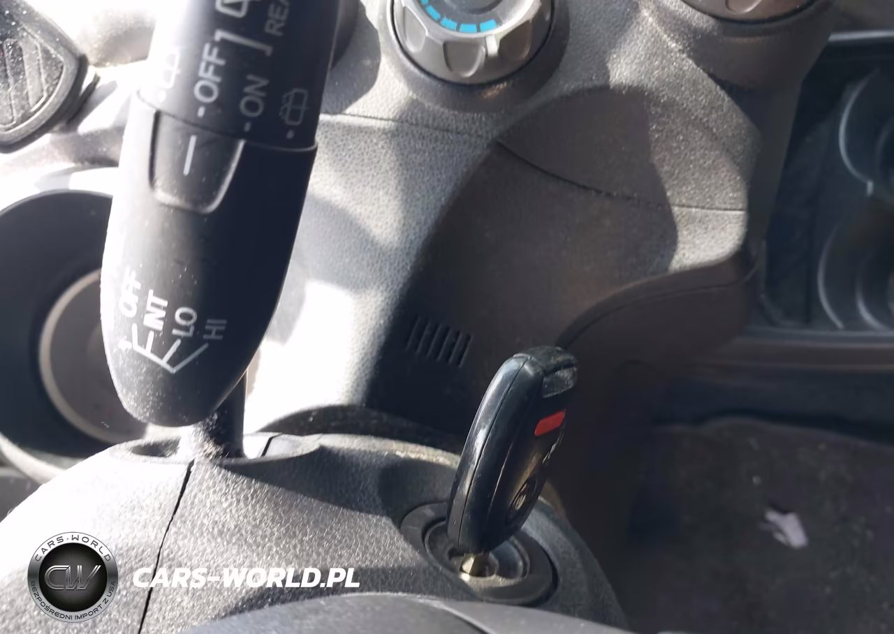 2010 Honda Fit VIN:JHMGE8H2XAS012083 - 11