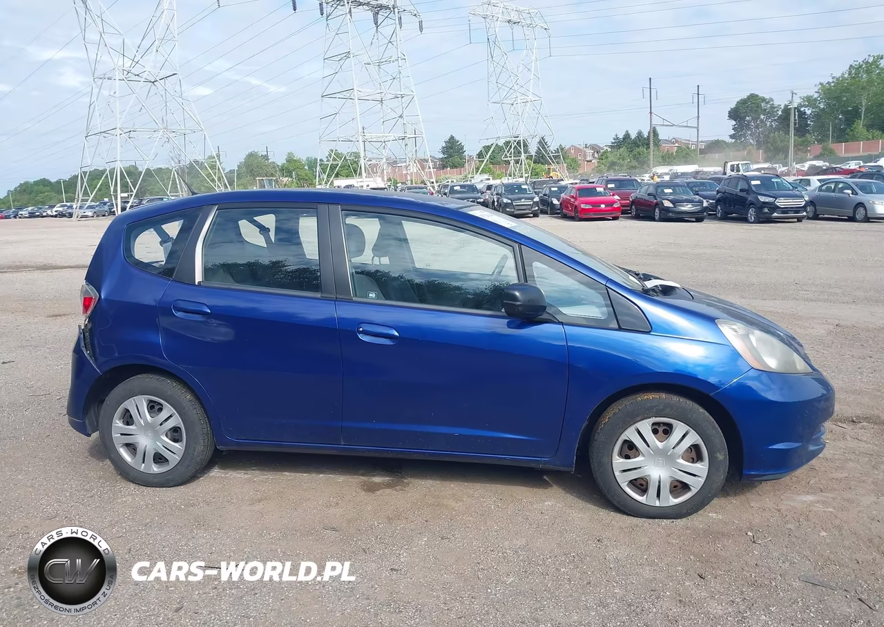2010 Honda Fit VIN:JHMGE8H2XAS012083 - 14