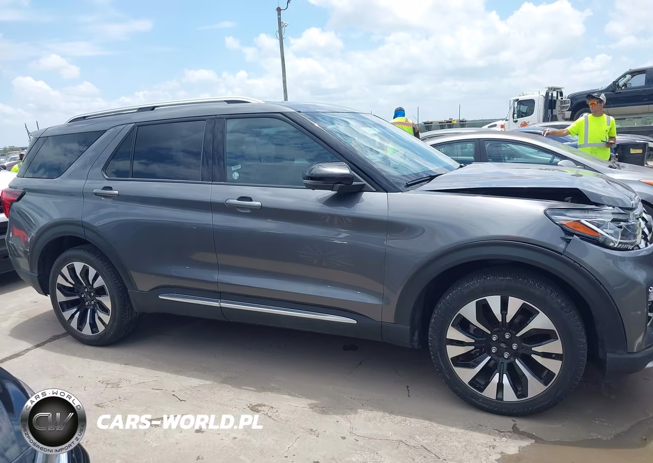 2025 Ford Explorer Platinum VIN:1FMUK8HHXSGB61918 - 13