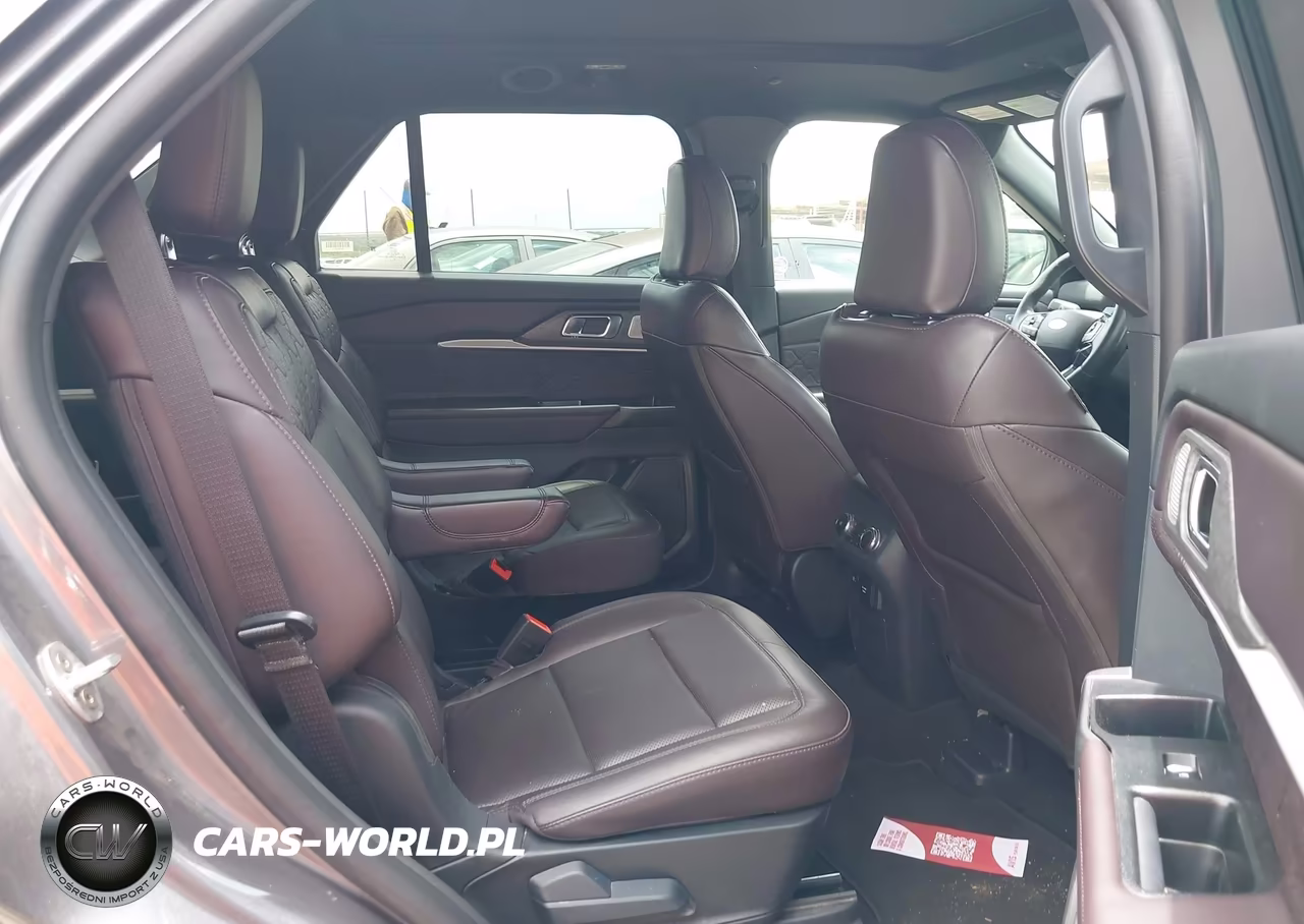 2025 Ford Explorer Platinum VIN:1FMUK8HHXSGB61918 - 8