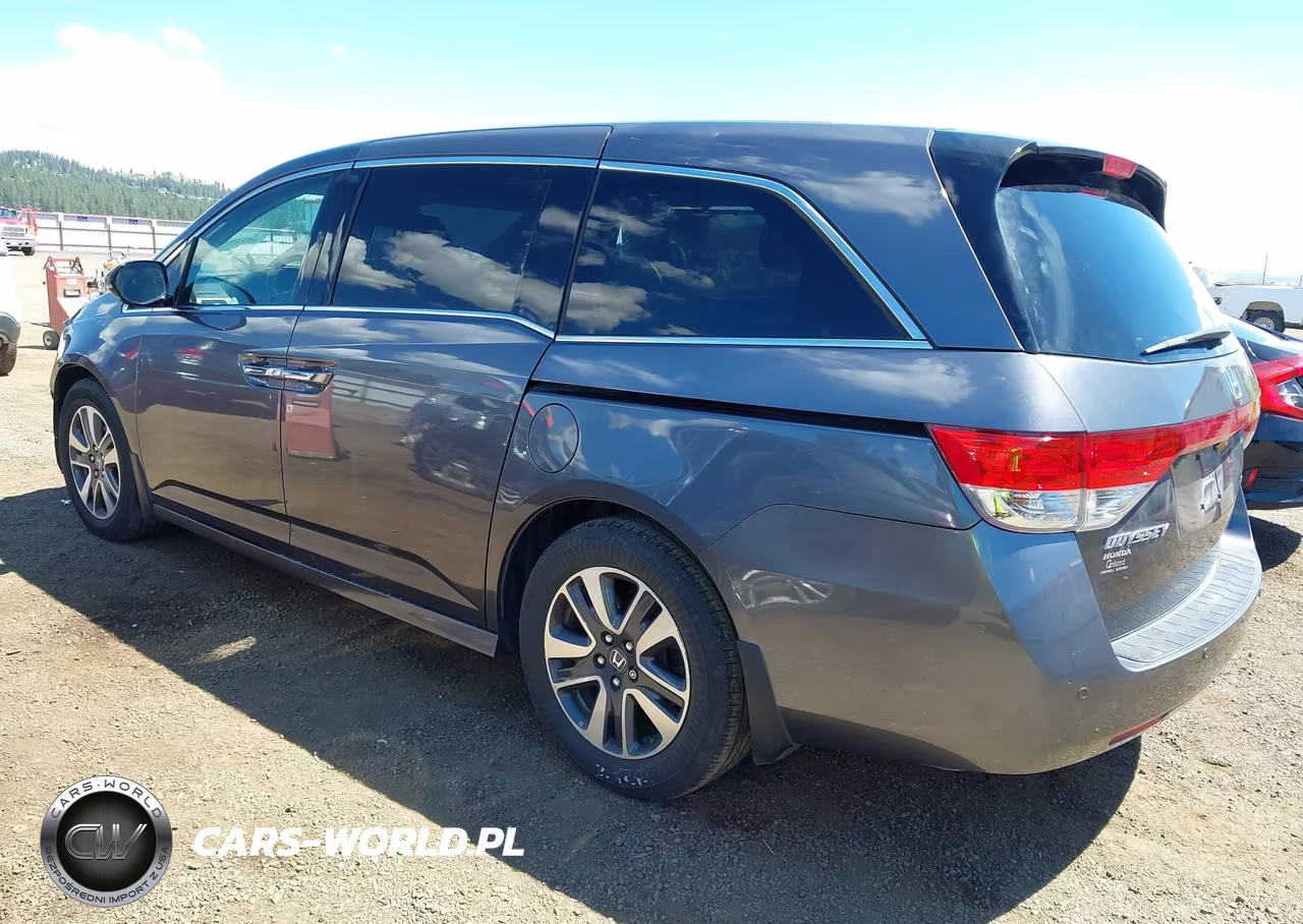 2017 Honda Odyssey Touring-Touring Elite VIN:5FNRL5H98HB001117 - 3