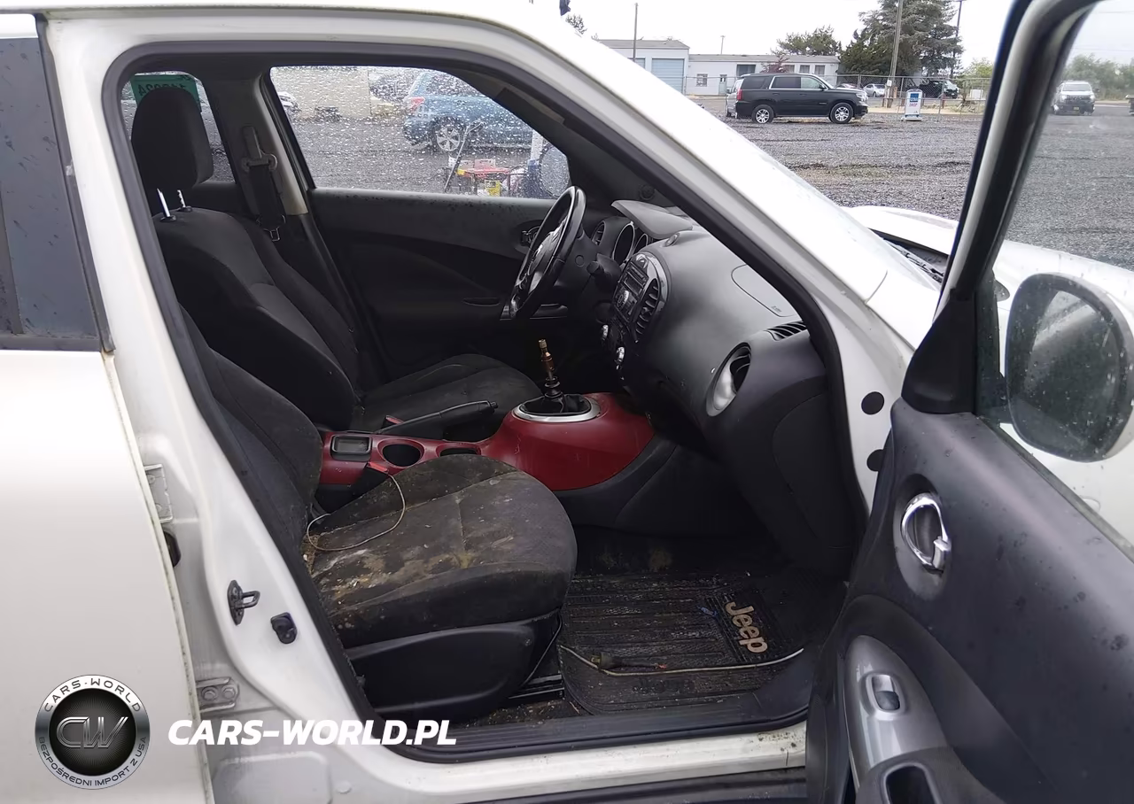 2012 Nissan Juke Sv VIN:JN8AF5MR2CT106658 - 5