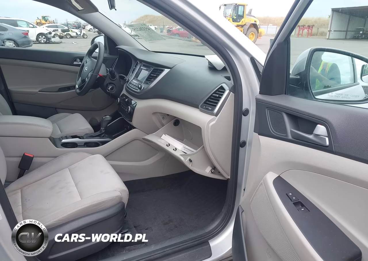 2016 Hyundai Tucson Se VIN:KM8J33A48GU116723 - 5