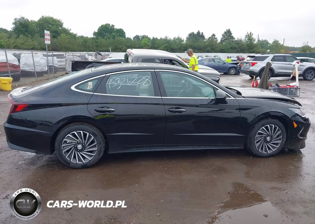 2023 Hyundai Sonata Hybrid Sel VIN:KMHL34JJ1PA070576 - 13