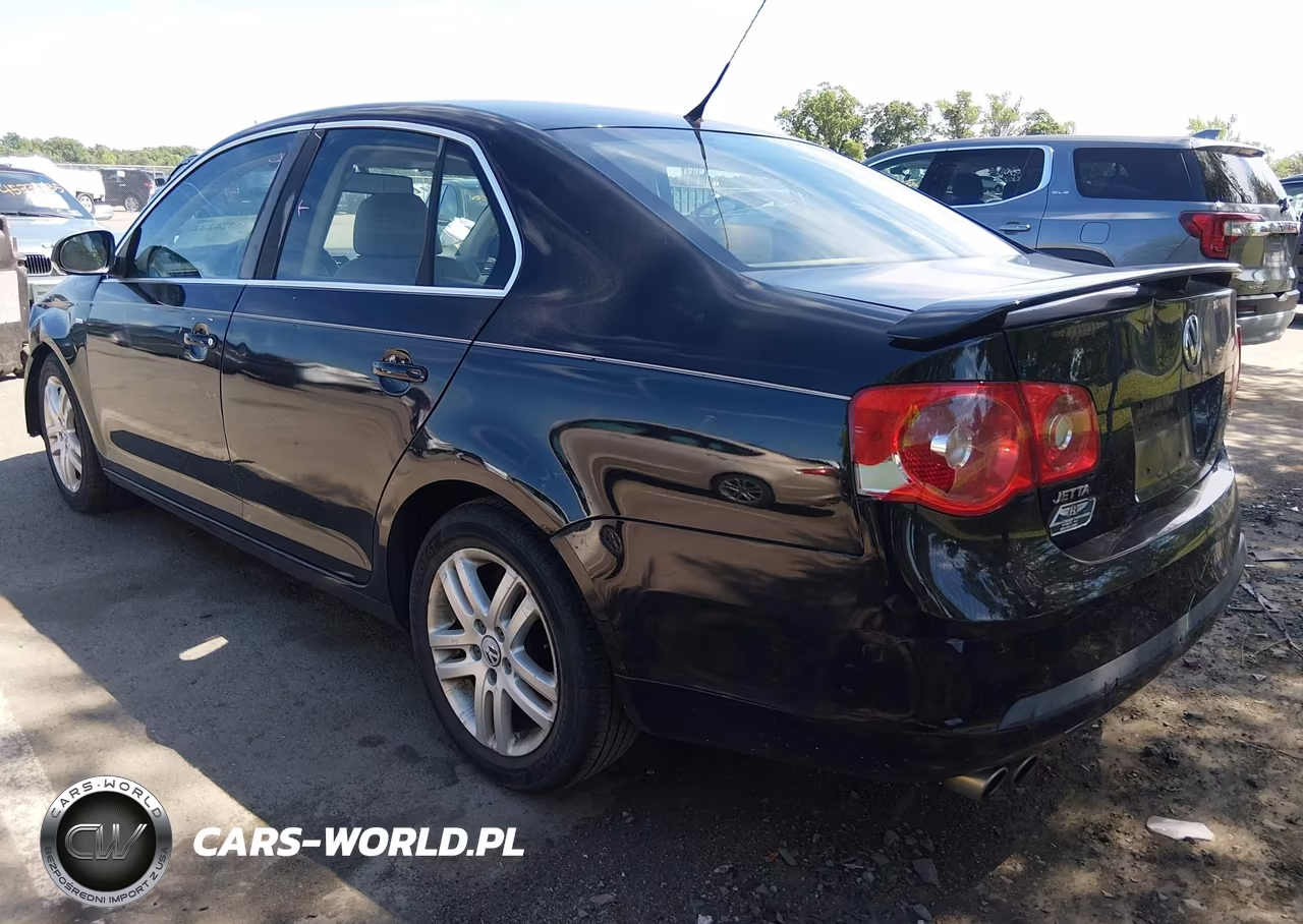 2007 Volkswagen Jetta Wolfsburg Edition VIN:3VWEG71K57M133013 - 3