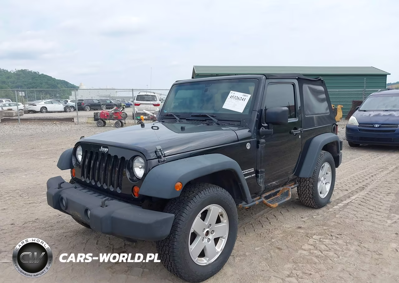 2013 Jeep Wrangler Sport VIN:1C4AJWAG7DL692536 - 2
