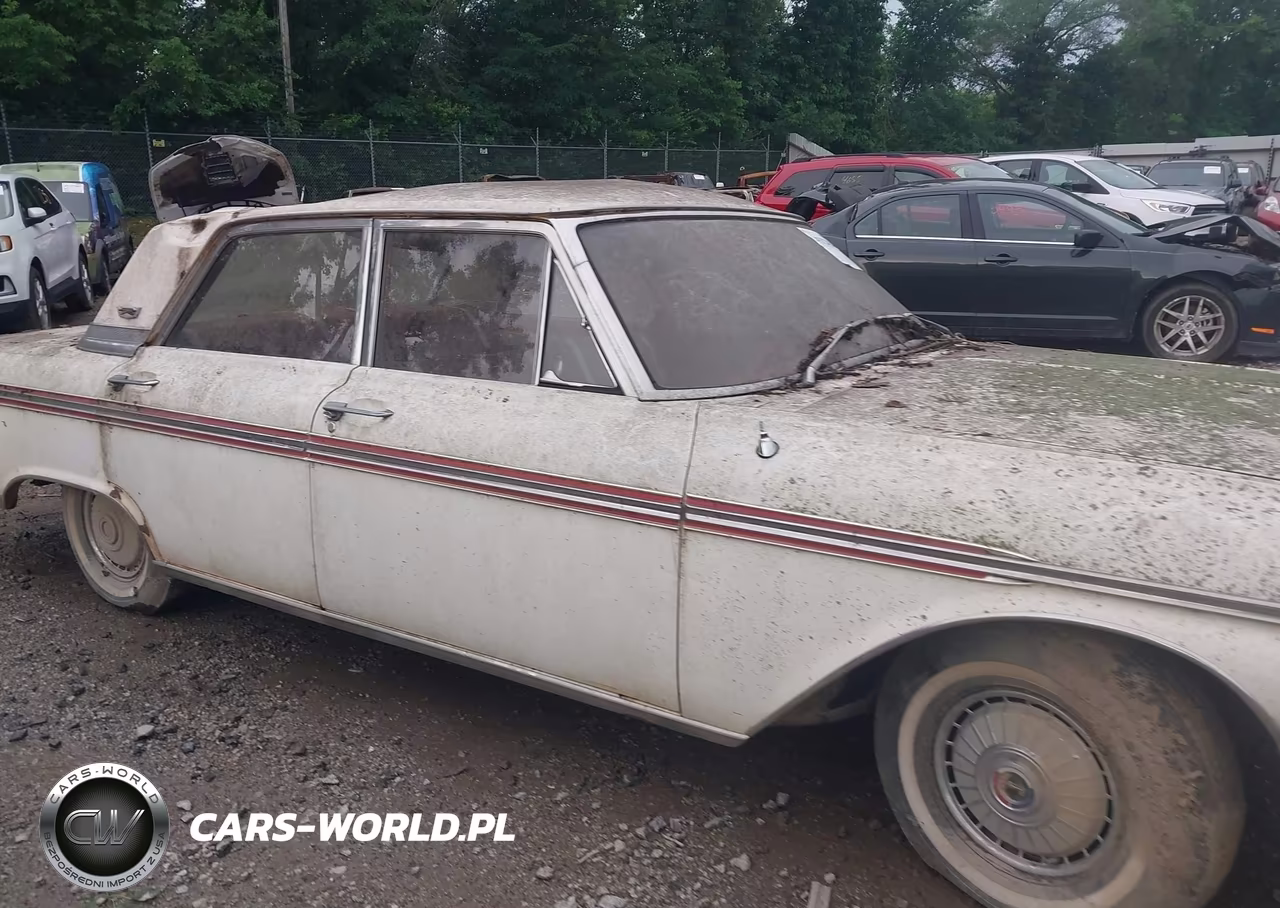 1962 Ford Galaxie 500 VIN:2G62X205682 - 12