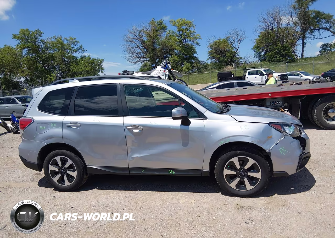 2018 Subaru Forester 2.5I Premium VIN:JF2SJAEC8JH492005 - 13