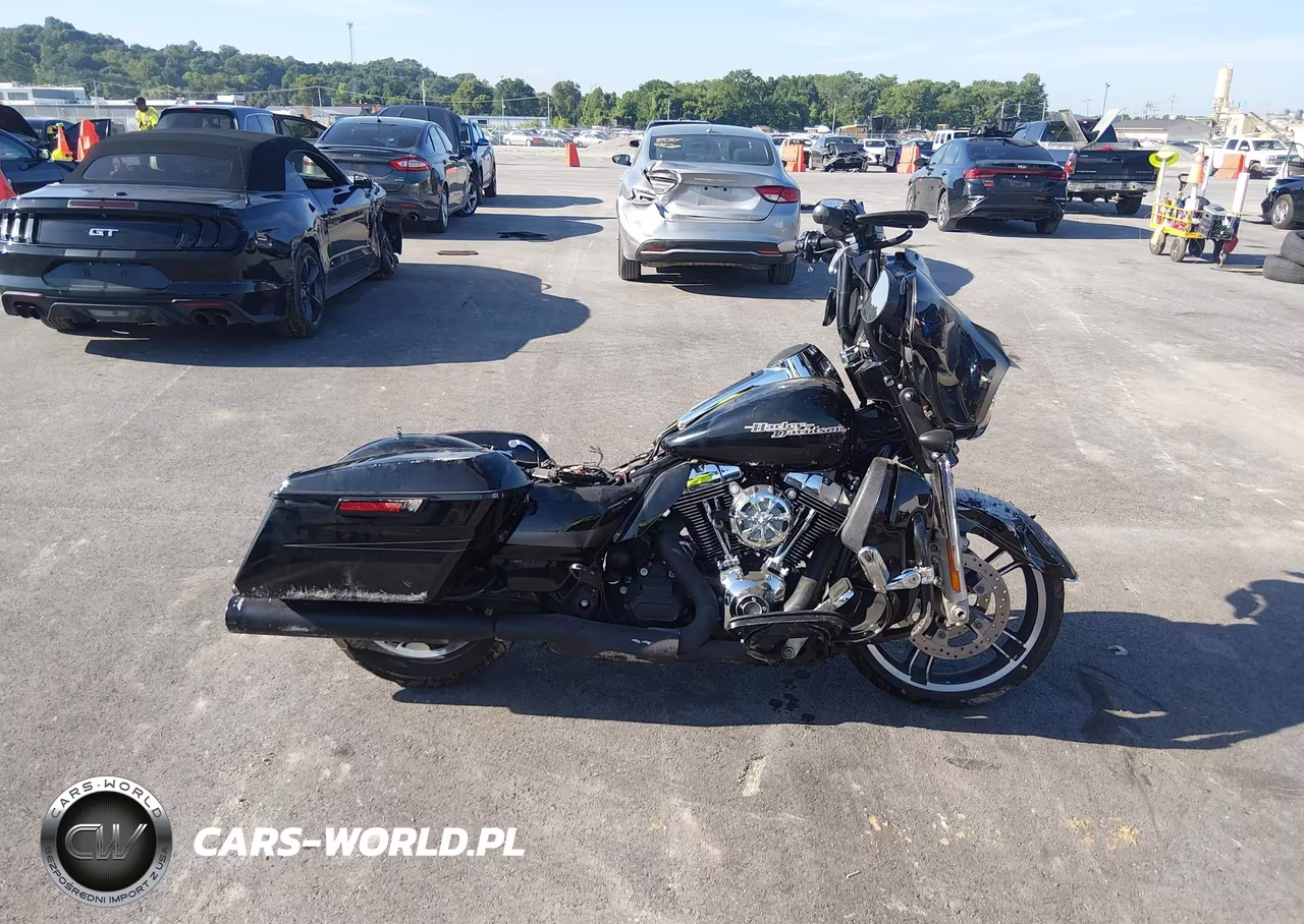 2015 Harley-Davidson Flhxs Street Glide Special VIN:1HD1KRM11FB653115 - 12