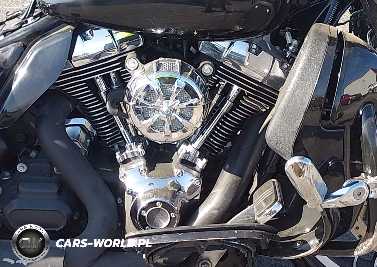 2015 Harley-Davidson Flhxs Street Glide Special VIN:1HD1KRM11FB653115 - 8